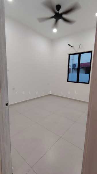 Bungalow House for Sale in Ujong Pasir (Melaka City) - Kelvin Lau - Room - PropertyGuru.com.my