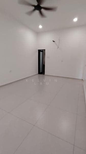 Bungalow House for Sale in Ujong Pasir (Melaka City) - Kelvin Lau - Room - PropertyGuru.com.my