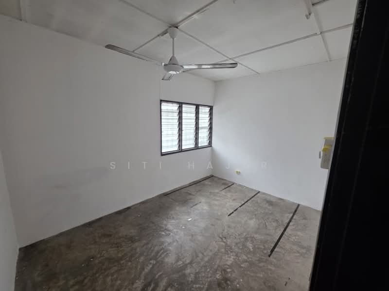 Rumah Teres 2-Tingkat untuk Dijual di Taman Sri Muda (Shah Alam) - Siti Hajar - Interior - PropertyGuru.com.my