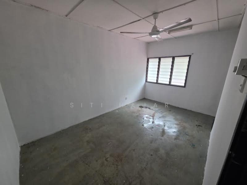 Rumah Teres 2-Tingkat untuk Dijual di Taman Sri Muda (Shah Alam) - Siti Hajar - Interior - PropertyGuru.com.my