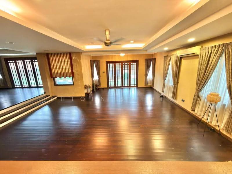 Bungalow House untuk Dijual di Seksyen 11 (Shah Alam) - Shiqin Saidin - Living Room - PropertyGuru.com.my