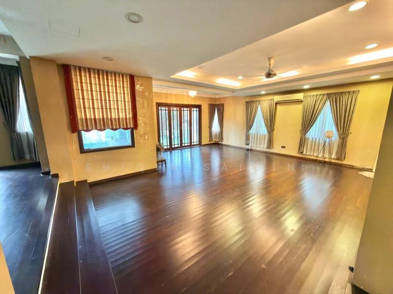 Bungalow House untuk Dijual di Seksyen 11 (Shah Alam) - Shiqin Saidin - Living Room - PropertyGuru.com.my