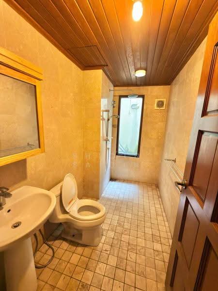 Bungalow House untuk Dijual di Seksyen 11 (Shah Alam) - Shiqin Saidin - Bathroom - PropertyGuru.com.my