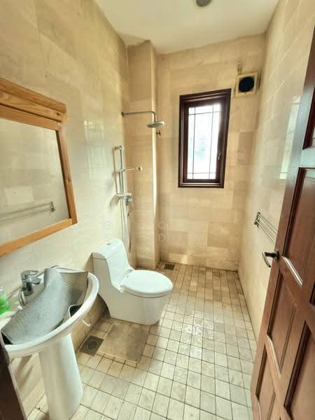 Bungalow House untuk Dijual di Seksyen 11 (Shah Alam) - Shiqin Saidin - Bathroom - PropertyGuru.com.my