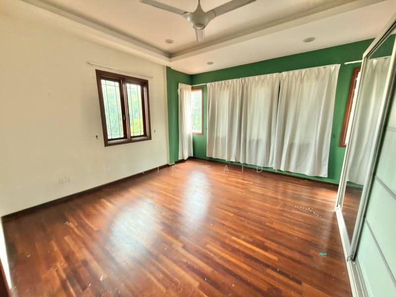 Bungalow House untuk Dijual di Seksyen 11 (Shah Alam) - Shiqin Saidin - Bedroom - PropertyGuru.com.my
