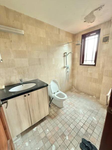 Bungalow House untuk Dijual di Seksyen 11 (Shah Alam) - Shiqin Saidin - Bathroom - PropertyGuru.com.my