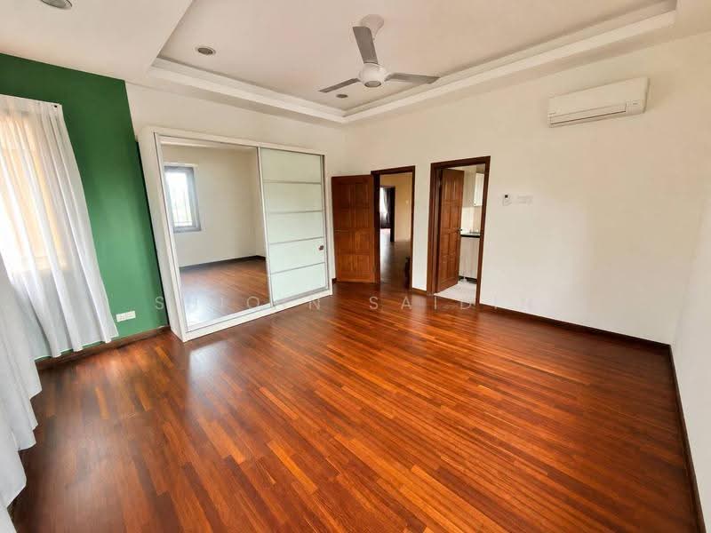 Bungalow House untuk Dijual di Seksyen 11 (Shah Alam) - Shiqin Saidin - Bedroom - PropertyGuru.com.my