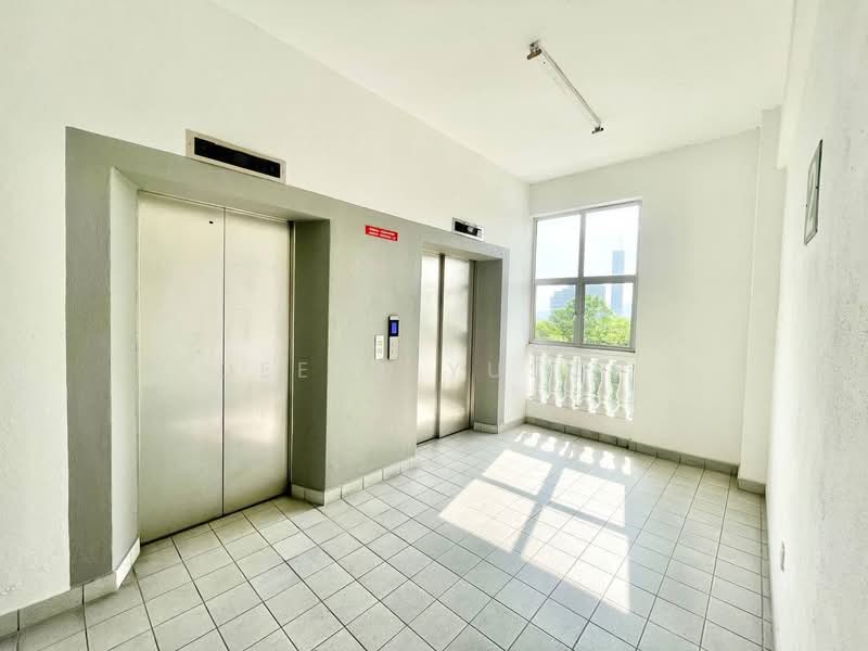 Kondominium untuk Dijual di Casa Mila Victoria - Deeya Yusof - Lobby - PropertyGuru.com.my