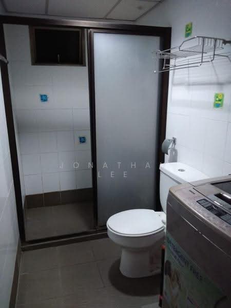 Pangsapuri untuk Disewa di Halaman Kristal - Jonathan Lee - Bathroom - PropertyGuru.com.my