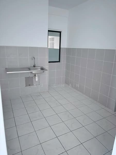 Pangsapuri untuk Disewa di PR1MA @ LARKIN INDAH - SJ CHAN - Kitchen - PropertyGuru.com.my