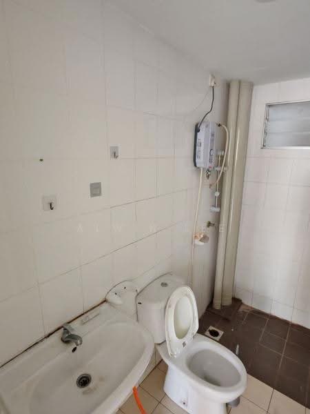 Apartment for Rent at Seri Jati - Alwin Lee - Bathroom - PropertyGuru.com.my