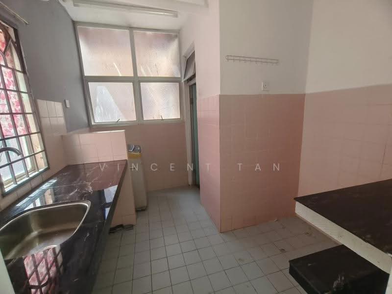 Apartment for Rent at Rajawali Apartment - Vincent Tan - Kitchen - PropertyGuru.com.my