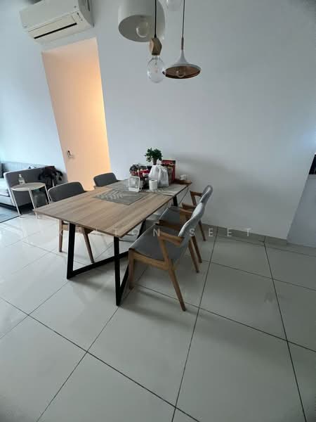 Service Residence for Sale at Far East - Kelton Seet - Dining Room - PropertyGuru.com.my
