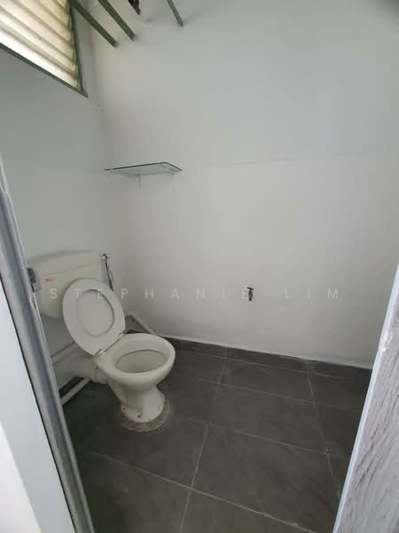 Rumah Flat untuk Dijual di Taman Paya Terubong - Stephanie Lim - Bathroom - PropertyGuru.com.my