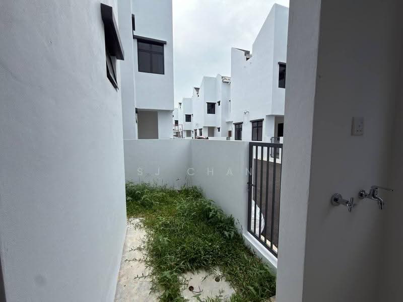 Rumah Teres 2-Tingkat untuk Dijual di Taman Dato Onn (Johor Bahru) - SJ CHAN - PropertyGuru.com.my