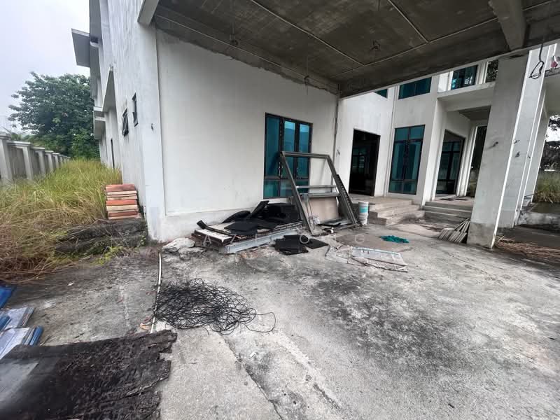 Bungalow House untuk Dijual di Perdana Lakeview East (Cyberjaya) - Jaze Ong - Exterior - PropertyGuru.com.my