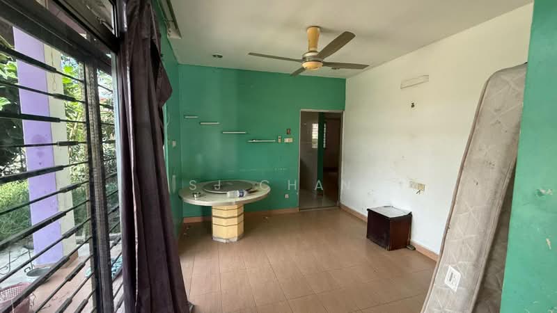 Rumah Teres 1-Tingkat untuk Dijual di Taman Bukit Tiram (Ulu Tiram) - SJ CHAN - Living Room - PropertyGuru.com.my