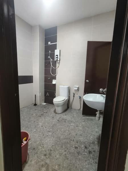 Cluster House for Sale in Taman Nusantara Prima (Gelang Patah) - Max Loh - Bathroom - PropertyGuru.com.my