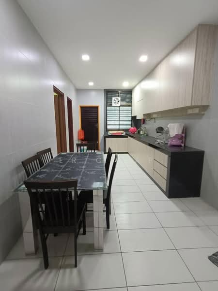 2-storey Terraced House for Rent in Taman Bestari Indah (Ulu Tiram) - ERIC YAP - Kitchen - PropertyGuru.com.my