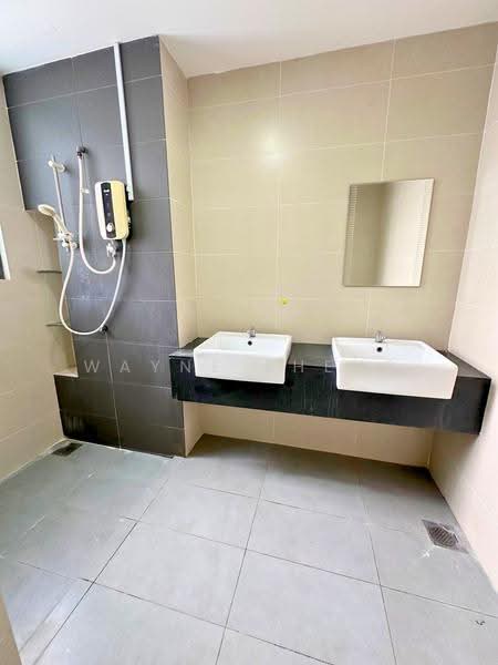 Kediaman Servis untuk Disewa di You Residences @ You City - WAYNE SHENG - Master Bath - PropertyGuru.com.my