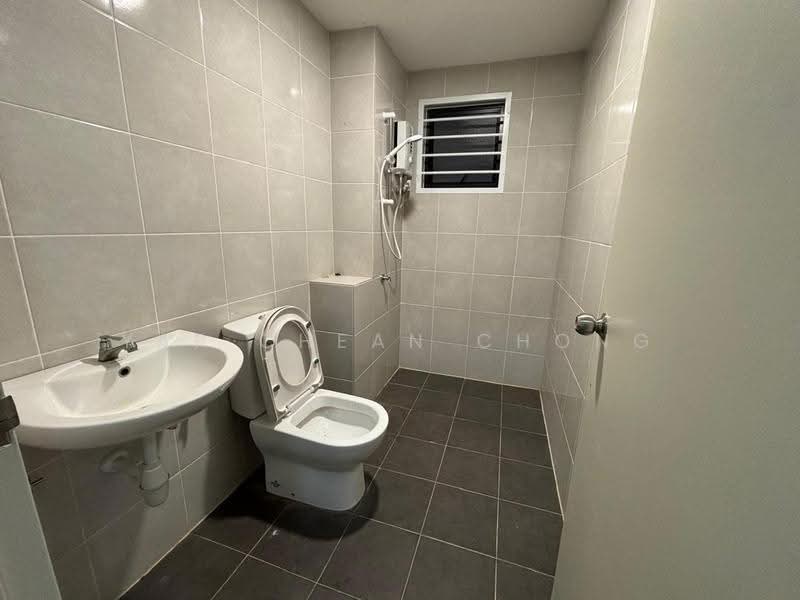 Kediaman Servis untuk Dijual di Duduk Se.Ruang @ Eco Sanctuary - Yap Chean Chong - Bathroom - PropertyGuru.com.my