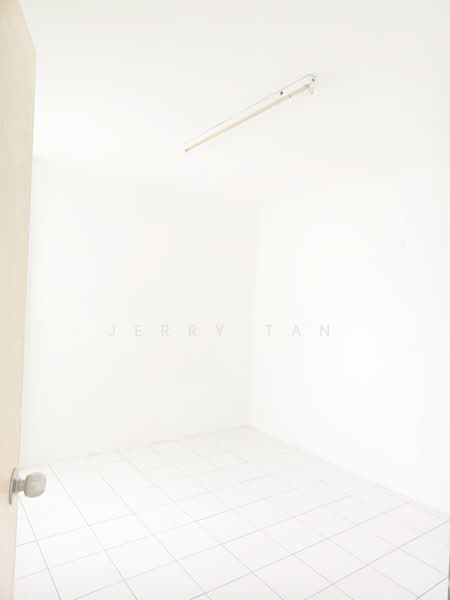 Pangsapuri untuk Disewa di Desa Indah Block 86 - Jerry Tan - Interior - PropertyGuru.com.my