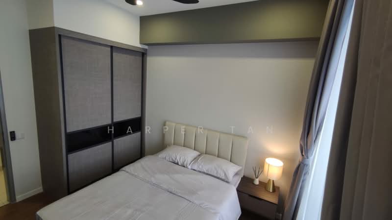 Kediaman Servis untuk Dijual di Millerz Square Serviced Residence - Harper Tan - Bedroom - PropertyGuru.com.my