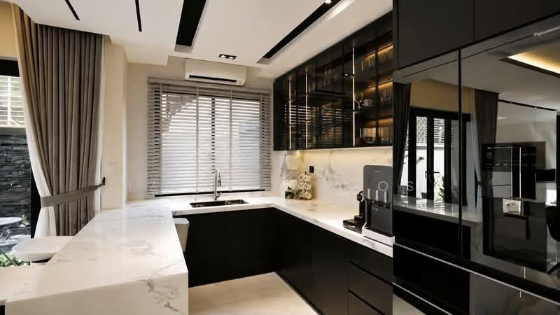 Bungalow House for Sale in Kampung Melayu Ampang (Ampang) - Izzat Zamros - Kitchen - PropertyGuru.com.my