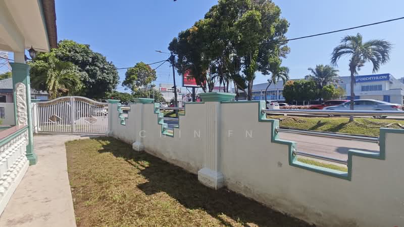 Rumah Teres 1-Tingkat untuk Dijual di Taman Seri Cempaka (Bukit Baru) - CHIN FN - Exterior - PropertyGuru.com.my