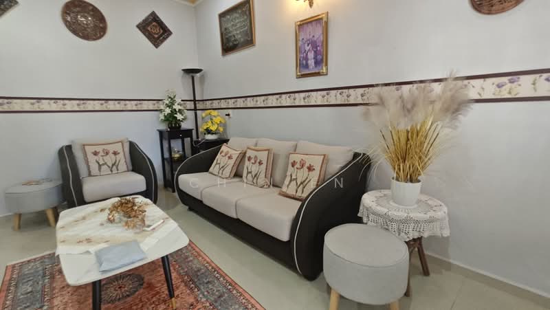 Rumah Teres 1-Tingkat untuk Dijual di Taman Seri Cempaka (Bukit Baru) - CHIN FN - Living Room - PropertyGuru.com.my