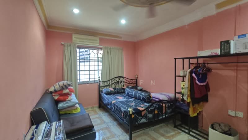 Rumah Teres 1-Tingkat untuk Dijual di Taman Seri Cempaka (Bukit Baru) - CHIN FN - Bedroom - PropertyGuru.com.my