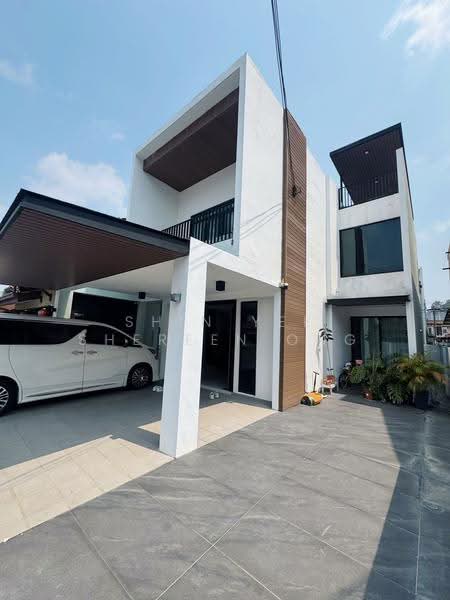 2.5-storey Terraced House for Sale in Ampang Saujana (Ampang) - Shin Yee Shereen Ong - Exterior - PropertyGuru.com.my