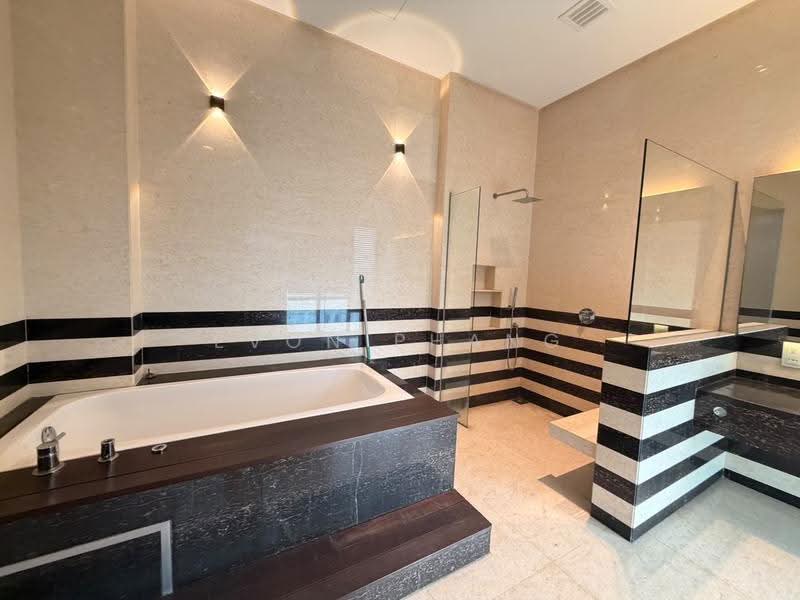 Bungalow House for Sale in Taman Tunku (Bukit Tunku (Kenny Hills)) - Evon Phang - Bathroom - PropertyGuru.com.my