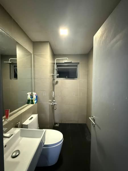 Condominium for Rent at Lakefront Residence - Hui Qi - Bathroom - PropertyGuru.com.my