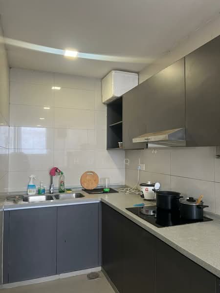 Condominium for Rent at Lakefront Residence - Hui Qi - Kitchen - PropertyGuru.com.my