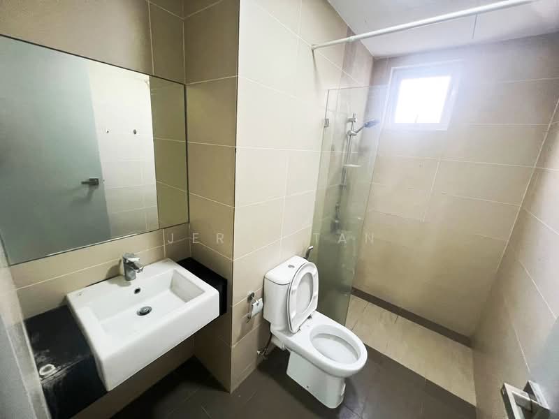 Kondominium untuk Disewa di Tropicana Bay Residences - Jerry Tan - Bathroom - PropertyGuru.com.my
