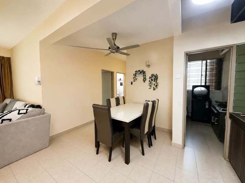 Condominium for Sale at Renjana Ampang - Izzat Zamros - Living Room - PropertyGuru.com.my