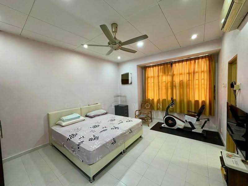2-storey Terraced House for Sale in Kampung Segambut Tengah (Segambut) - Coyee Wong - Bedroom - PropertyGuru.com.my