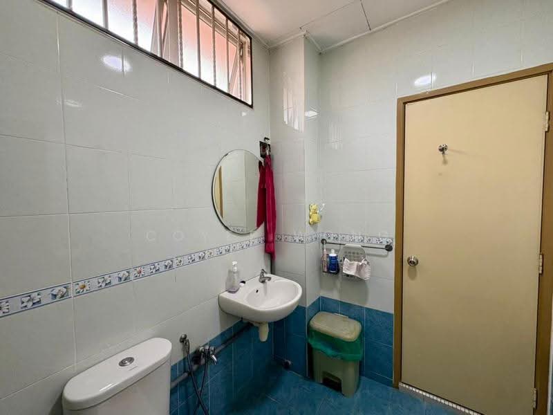 2-storey Terraced House for Sale in Kampung Segambut Tengah (Segambut) - Coyee Wong - Bathroom - PropertyGuru.com.my