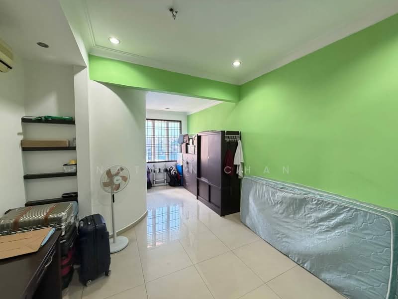 Rumah Teres 2-Tingkat untuk Dijual di Taman Molek (Johor Bahru) - Nathan Chan - PropertyGuru.com.my