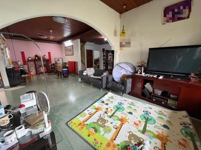 2-storey Terraced House for Sale in Taman Petaling (Kepong) - Coyee Wong - Living Room - PropertyGuru.com.my