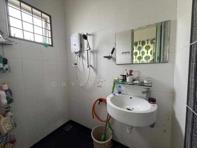2-storey Terraced House for Sale in Taman Petaling (Kepong) - Coyee Wong - Bathroom - PropertyGuru.com.my