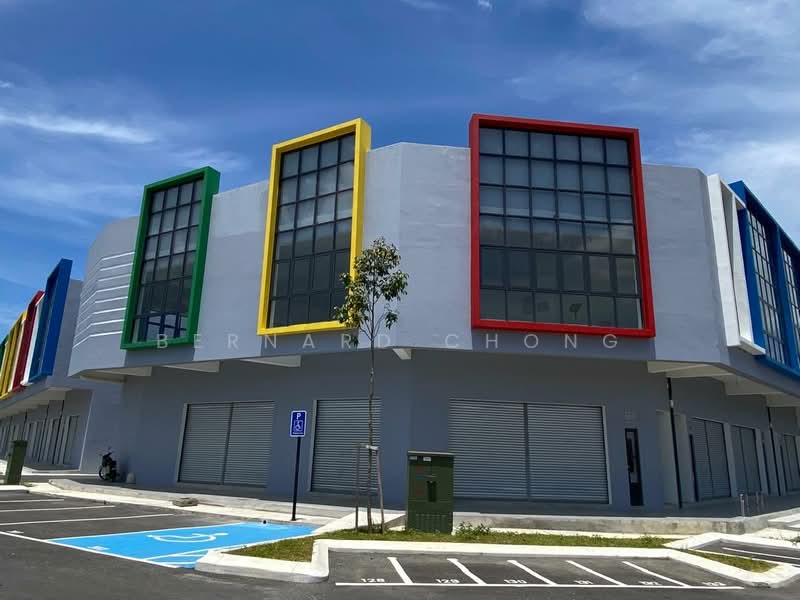 Shop / Office for Rent in Kampung Melayu Sri Kundang (Rawang) - Bernard Chong - Exterior - PropertyGuru.com.my