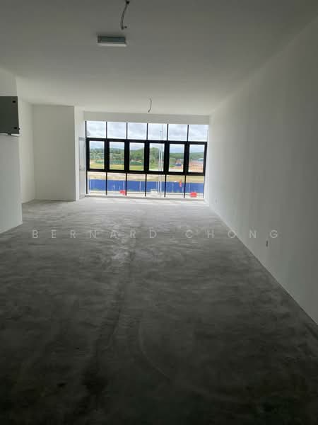 Shop / Office for Rent in Kampung Melayu Sri Kundang (Rawang) - Bernard Chong - Interior - PropertyGuru.com.my