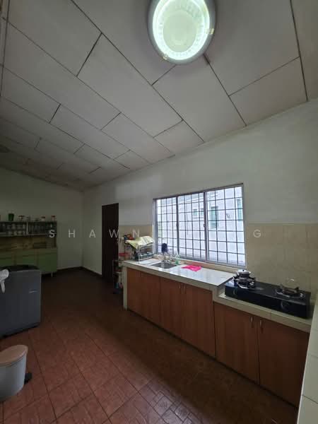 2-storey Terraced House for Sale in Taman Bukit Maluri (Kepong) - Shawn Chong - Kitchen - PropertyGuru.com.my