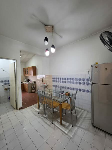 2-storey Terraced House for Sale in Taman Bukit Maluri (Kepong) - Shawn Chong - Kitchen - PropertyGuru.com.my
