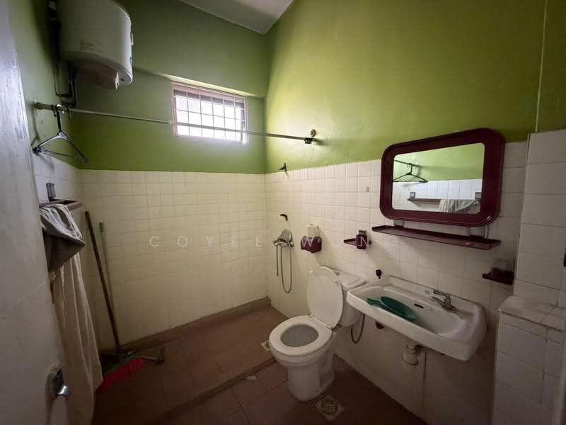 2-storey Terraced House for Sale in Kepong Baru (Kepong) - Coyee Wong - Bathroom - PropertyGuru.com.my