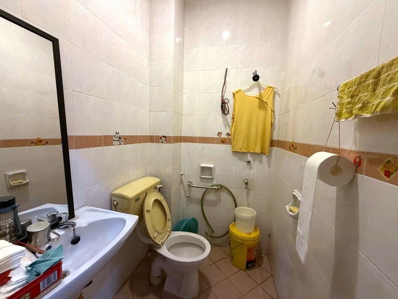 1-storey Terraced House for Sale in Bukit Indah (Iskandar Puteri (Nusajaya)) - Karl Lim - Bathroom - PropertyGuru.com.my