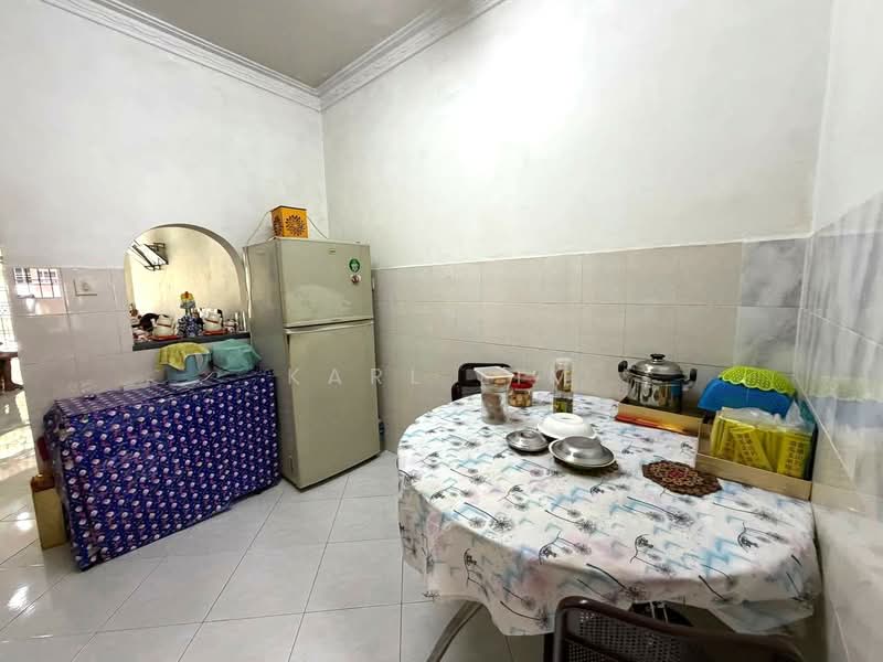 1-storey Terraced House for Sale in Bukit Indah (Iskandar Puteri (Nusajaya)) - Karl Lim - Kitchen - PropertyGuru.com.my