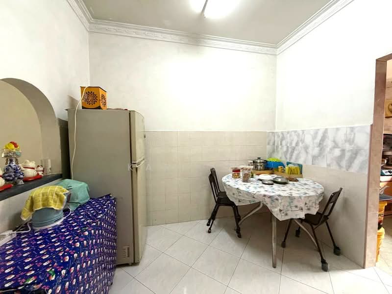 1-storey Terraced House for Sale in Bukit Indah (Iskandar Puteri (Nusajaya)) - Karl Lim - Kitchen - PropertyGuru.com.my